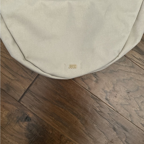 July Crescent Cream Shoulder Bag - Picture 3 of 7